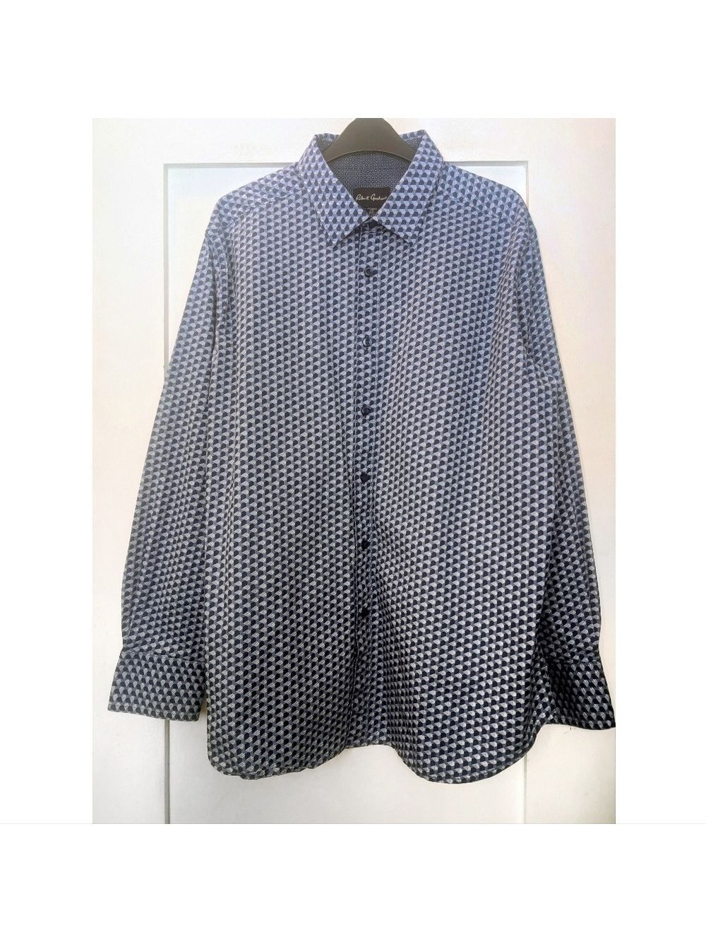 Robert Graham | Blue Geometric Cube Button Down Shirt (L / 16.5)